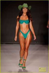jessie james decker models her bikini line 14 jessie james decker models her bikini line 14